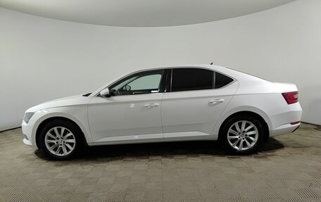 Skoda Superb III рестайлинг, 2019 год, 2 650 000 рублей, 8 фотография