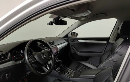 Skoda Superb III рестайлинг, 2019 год, 2 650 000 рублей, 16 фотография