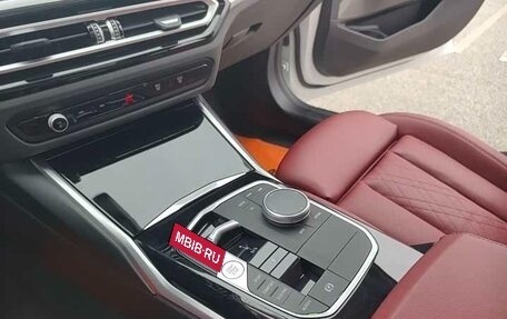 BMW 3 серия, 2023 год, 2 800 000 рублей, 13 фотография