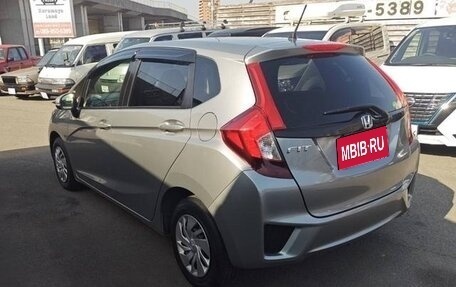 Honda Fit III, 2016 год, 850 000 рублей, 6 фотография