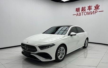 Mercedes-Benz A-Класс, 2023 год, 1 600 000 рублей, 1 фотография