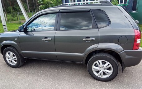 Hyundai Tucson III, 2008 год, 930 000 рублей, 1 фотография