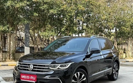 Volkswagen Tiguan II, 2021 год, 3 135 000 рублей, 1 фотография
