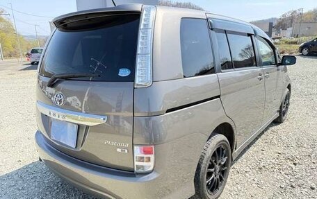Toyota ISis I, 2017 год, 997 000 рублей, 4 фотография