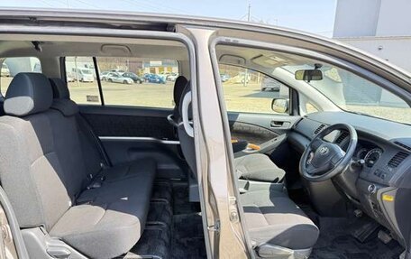 Toyota ISis I, 2017 год, 997 000 рублей, 13 фотография
