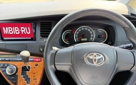 Toyota ISis I, 2017 год, 997 000 рублей, 11 фотография