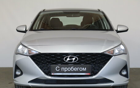 Hyundai Solaris II рестайлинг, 2021 год, 1 439 000 рублей, 2 фотография