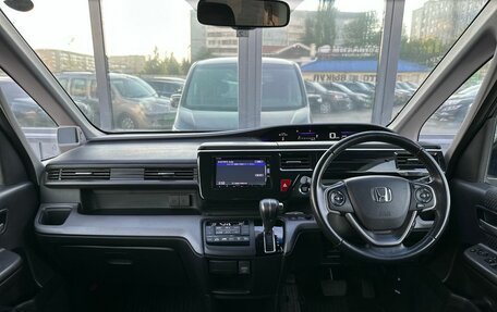 Honda Stepwgn IV, 2016 год, 1 999 000 рублей, 9 фотография