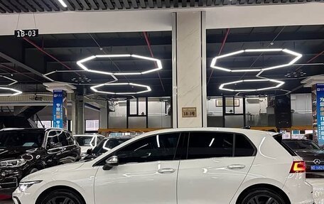 Volkswagen Golf VIII, 2023 год, 1 440 000 рублей, 5 фотография
