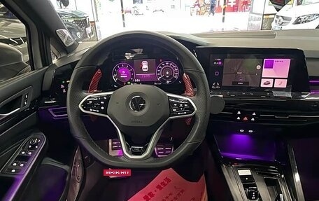 Volkswagen Golf VIII, 2023 год, 1 440 000 рублей, 10 фотография