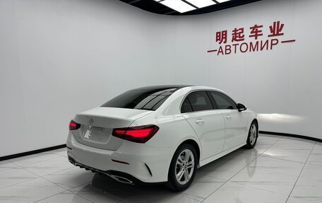 Mercedes-Benz A-Класс, 2023 год, 1 600 000 рублей, 4 фотография
