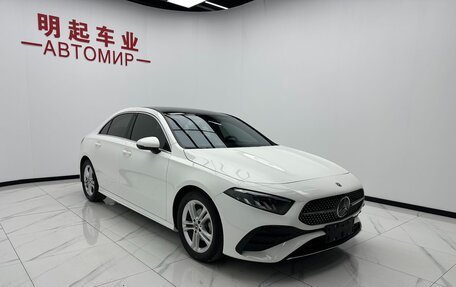 Mercedes-Benz A-Класс, 2023 год, 1 600 000 рублей, 3 фотография