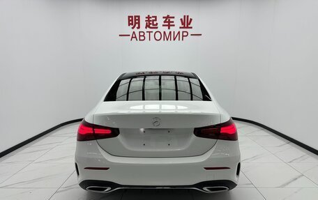 Mercedes-Benz A-Класс, 2023 год, 1 600 000 рублей, 5 фотография