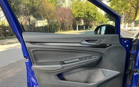 Volkswagen Golf VIII, 2023 год, 1 540 000 рублей, 15 фотография