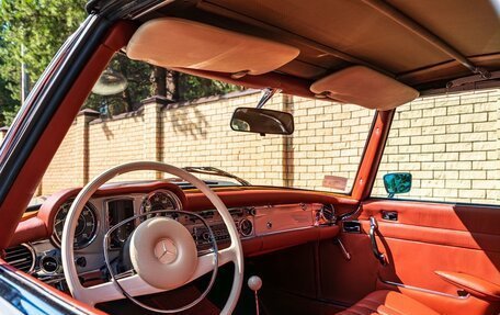 Mercedes-Benz SL-Класс, 1968 год, 18 000 000 рублей, 21 фотография