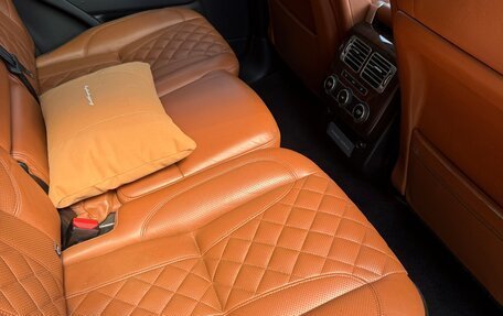Land Rover Range Rover IV рестайлинг, 2017 год, 3 800 000 рублей, 7 фотография