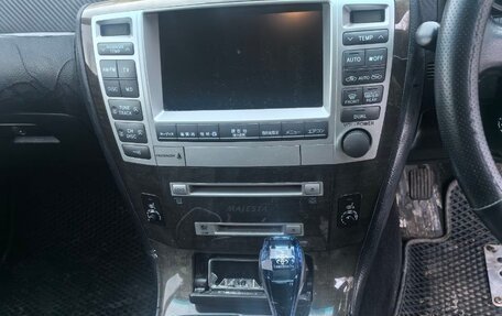 Toyota Crown Majesta, 2006 год, 600 000 рублей, 12 фотография
