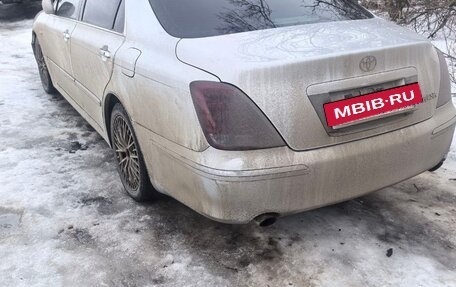 Toyota Crown Majesta, 2006 год, 600 000 рублей, 17 фотография