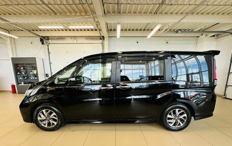 Honda Stepwgn IV, 2017 год, 1 999 000 рублей, 3 фотография