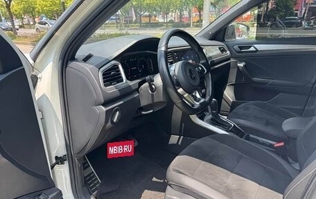 Volkswagen T-Roc I, 2022 год, 1 480 000 рублей, 5 фотография