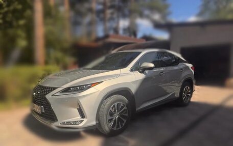 Lexus RX IV рестайлинг, 2021 год, 5 900 000 рублей, 3 фотография