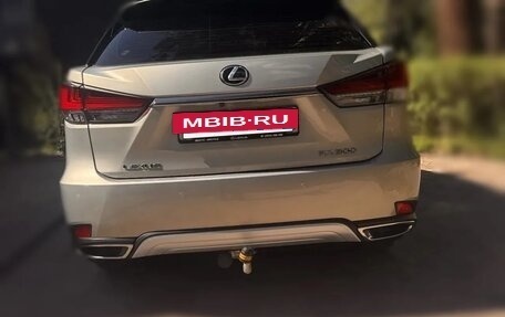 Lexus RX IV рестайлинг, 2021 год, 5 900 000 рублей, 5 фотография