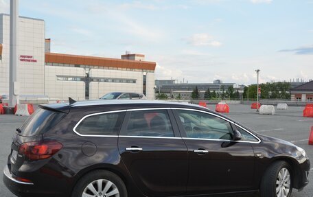 Opel Astra J, 2013 год, 730 000 рублей, 3 фотография
