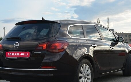 Opel Astra J, 2013 год, 730 000 рублей, 5 фотография