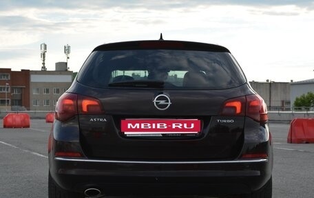 Opel Astra J, 2013 год, 730 000 рублей, 6 фотография
