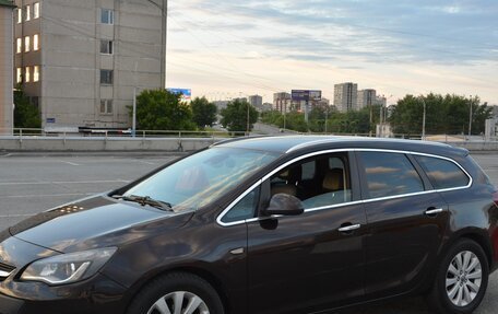 Opel Astra J, 2013 год, 730 000 рублей, 27 фотография