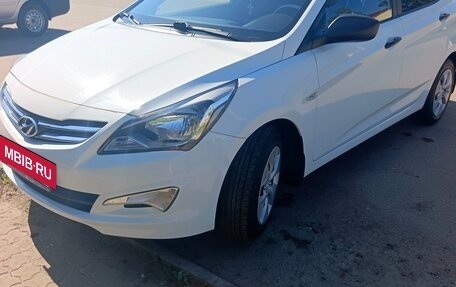 Hyundai Solaris II рестайлинг, 2014 год, 1 150 000 рублей, 2 фотография