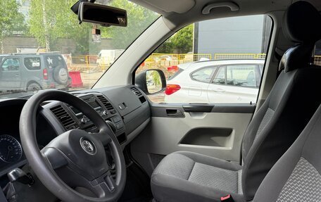 Volkswagen Caravelle T5, 2013 год, 1 400 000 рублей, 8 фотография