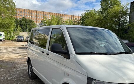 Volkswagen Caravelle T5, 2013 год, 1 400 000 рублей, 17 фотография