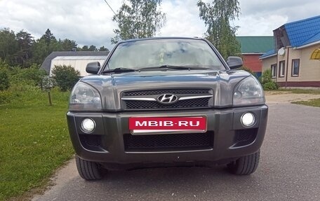 Hyundai Tucson III, 2008 год, 930 000 рублей, 24 фотография