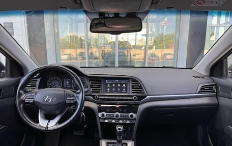 Hyundai Elantra, 2020 год, 1 830 000 рублей, 22 фотография