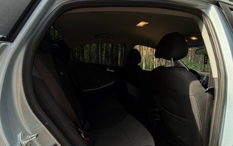 Hyundai Solaris II рестайлинг, 2011 год, 700 000 рублей, 8 фотография