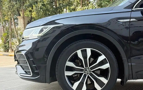 Volkswagen Tiguan II, 2021 год, 3 135 000 рублей, 3 фотография