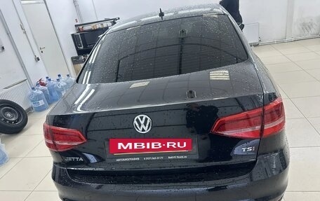 Volkswagen Jetta VI, 2014 год, 1 300 000 рублей, 2 фотография