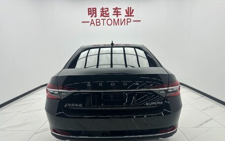 Skoda Superb III рестайлинг, 2022 год, 1 720 000 рублей, 6 фотография