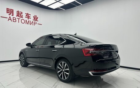 Skoda Superb III рестайлинг, 2022 год, 1 720 000 рублей, 5 фотография