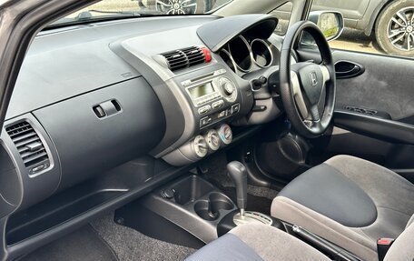 Honda Fit III, 2004 год, 599 000 рублей, 28 фотография