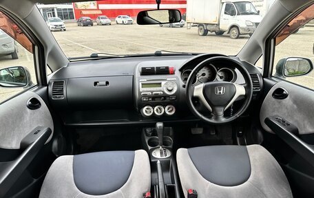 Honda Fit III, 2004 год, 599 000 рублей, 30 фотография