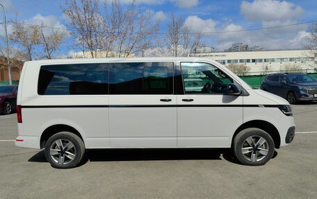 Volkswagen Multivan T6 рестайлинг, 2021 год, 8 750 000 рублей, 10 фотография