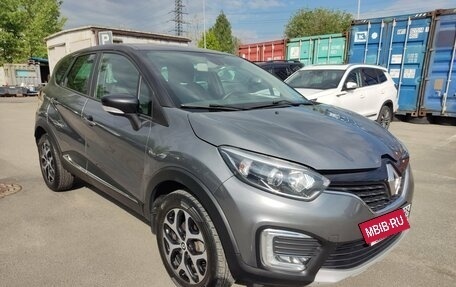 Renault Kaptur I рестайлинг, 2019 год, 1 749 000 рублей, 3 фотография