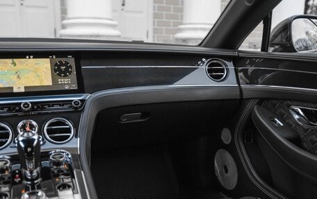 Bentley Continental GT III, 2018 год, 16 500 000 рублей, 15 фотография
