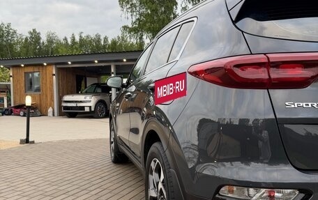 KIA Sportage IV рестайлинг, 2018 год, 2 099 000 рублей, 5 фотография