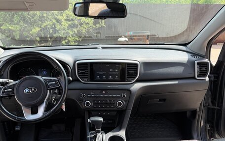 KIA Sportage IV рестайлинг, 2018 год, 2 099 000 рублей, 13 фотография