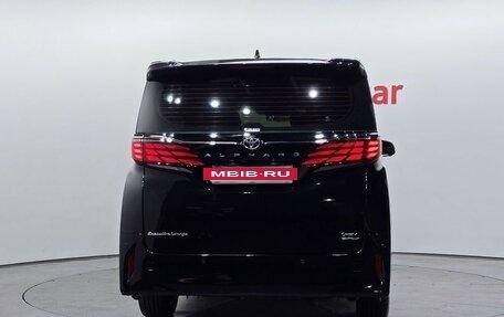 Toyota Alphard, 2024 год, 9 770 000 рублей, 4 фотография