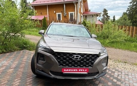 Hyundai Santa Fe IV, 2019 год, 3 650 000 рублей, 2 фотография
