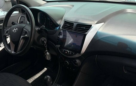 Hyundai Solaris II рестайлинг, 2015 год, 845 000 рублей, 22 фотография